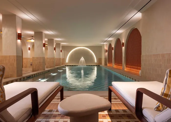 Hotel Grand Coeur Latin Parigi